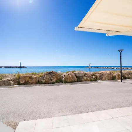 아파트 French Riviera Loft Panoramic Sea View, Beachfront *