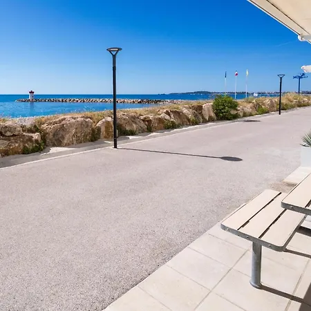 French Riviera Loft Panoramic Sea View, Beachfront 아파트